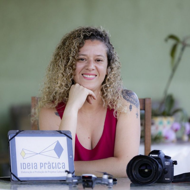 Carol Peres